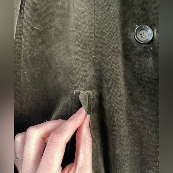 Coolest OuiSet Vintage Olive Green Velvet Blazer - 14 - Picture 4 of 8
